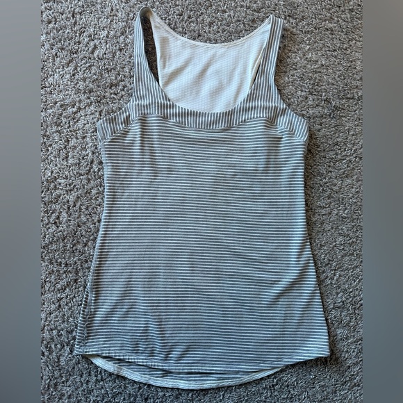 Lululemon Tank - Picture 1 of 4